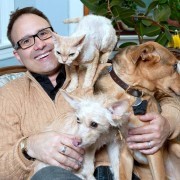steve dale with dogs and cats